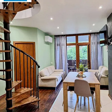 The View Townhouse Veliko Tarnovo